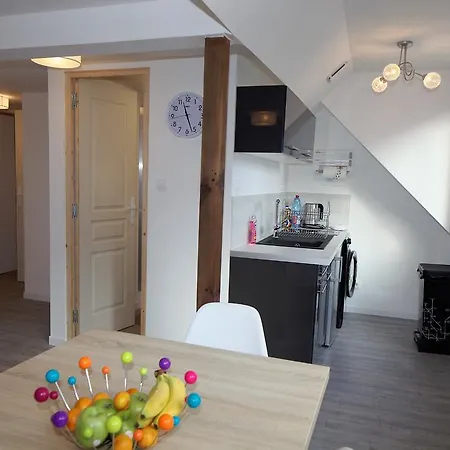 Chez Lili Calais